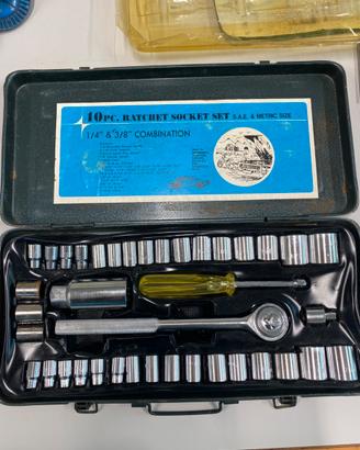 Cassetta vintage  bussole 1/8-3/8”