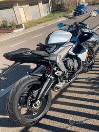 Triumph Daytona 660