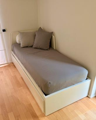 Letto IKEA Flekke con 2 materassi + accessori