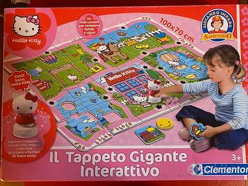 Il tappeto gigante interattivo Hello Kitty