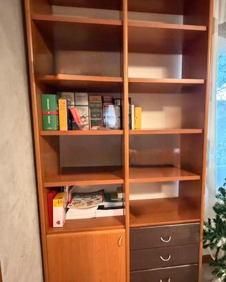 Splendida libreria in ciliegio