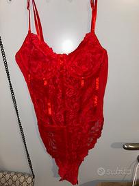 Body pizzo rosso
