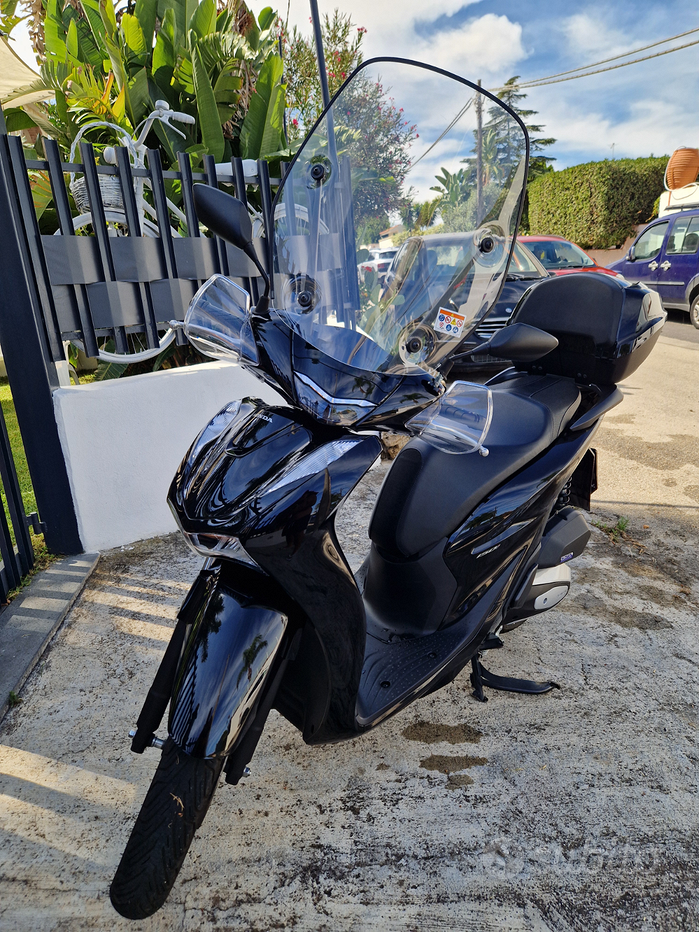 Honda sh 150i Vendita in Moto e scooter