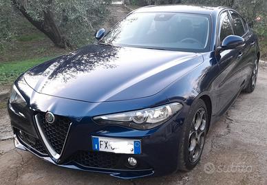 Alfa Romeo Giulia 2.2 160 CV
