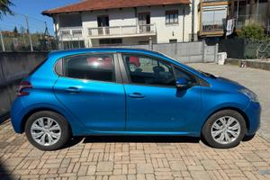 Peugeot 208 neopatentati