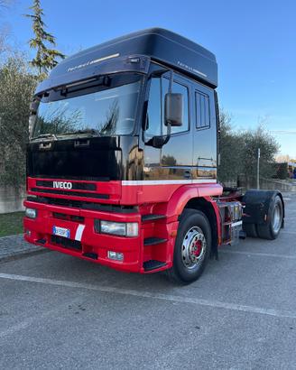 Iveco Eurotech 4z2 trattore