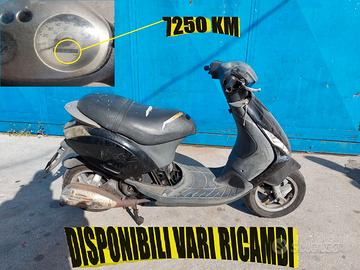 PIAGGIO ZIP 50 4t ANNO 2010 X RICAMBI