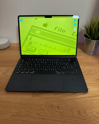 Apple Macbook Air M2 8Gb/256