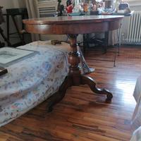 tavolo rotondo intarsiato