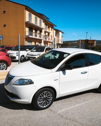 Lancia Ypsilon 1.3 MJT 16V 95 CV 5 porte S&S Silve