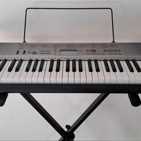 Tastiera Casio LK 120 con tasti luminosi