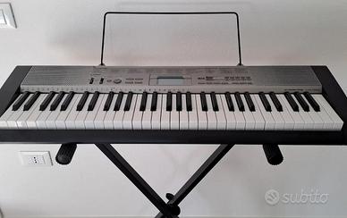 Tastiera Casio LK 120 con tasti luminosi