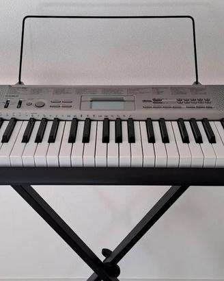 Tastiera Casio LK 120 con tasti luminosi
