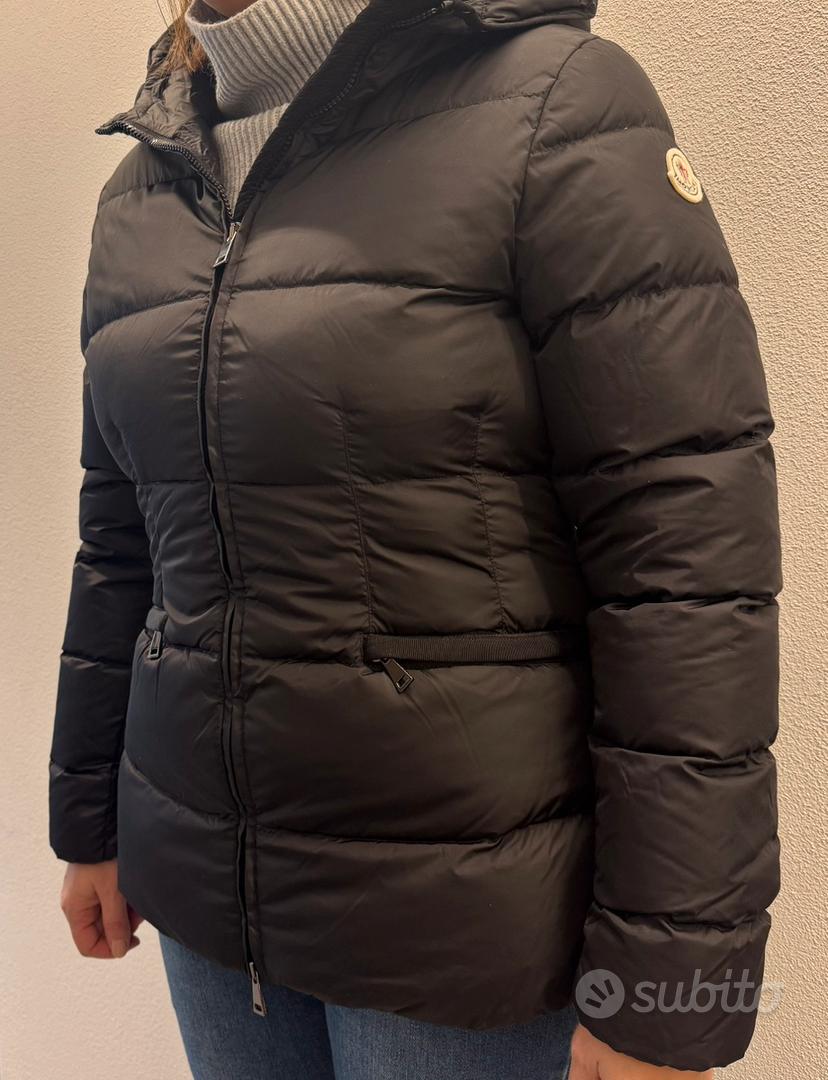 Taglia 2 moncler sales