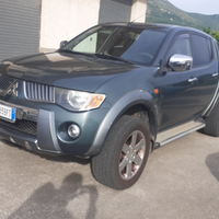 Mitsubishi l 200