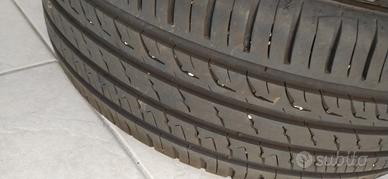 gomme auto misura 215/50 R18 W XL