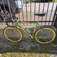 Bicicletta da corsa  marca Renosto