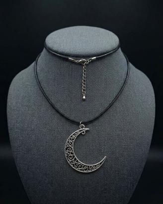 🌙colana in pelle nera con ciondolo mezza luna 🌙