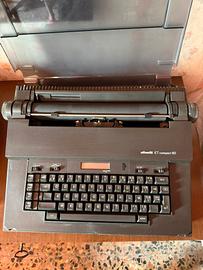 olivetti macchina da scrivere 