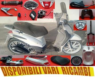 PIAGGIO LIBERTY 125cc MOC ANNO 2010 x RICAMBI