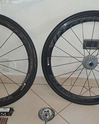 RUOTE  IN CARBONIO