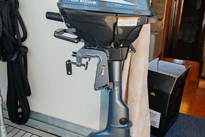 Yamaha 2.5 cv 4T  gambo corto