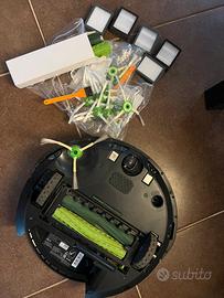 IRobot roomba i5 + ricambi filtri /spazzole