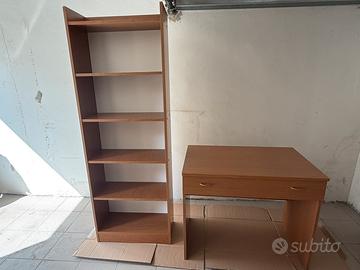 Libreria, scrivania e giroletto