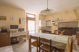 CASA SEMINDIPENDENTE A GARDONE VAL TROMPIA