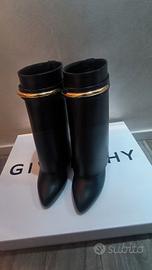 Givenchy Shark Pinch Ankle Boot 39 Nuovi –full set