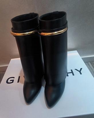 Givenchy Shark Pinch Ankle Boot 39 Nuovi –full set