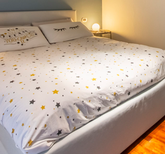GLADSTAD Letto imbottito con cassetti contenitori