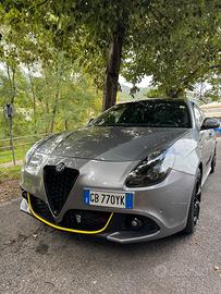 Alfa Romeo Giulietta Carbon edition