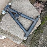 bracci anteriori quad 125 cc praticamente nuovi