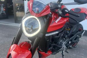 Ducati Monster 937 +