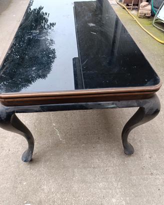 tavolo con piano in vetro