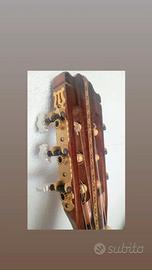 CHITARRA 🎸 Esmeralda 