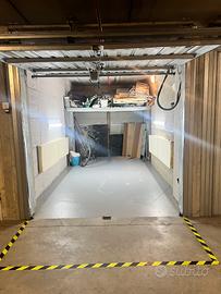 Solo privati box auto in via Verolengo 25