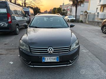 Passat Variant 2.0 TDI 170CV DSG - 2011