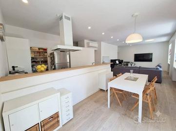 Appartamento di 130 m² con 5 locali a Napoli