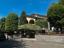 villa-bifamiliare-fronte-parco