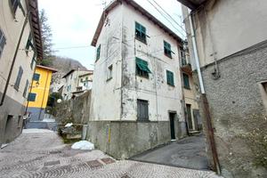 CASA SEMINDIPENDENTE A CROCEFIESCHI