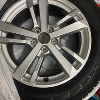 Cerchi originali Audi q3 17" pneumatici 4 stagioni