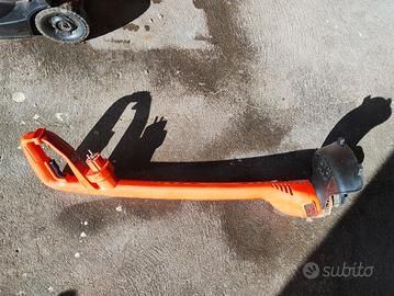 rasaerba e tagliaerba Black & Decker 