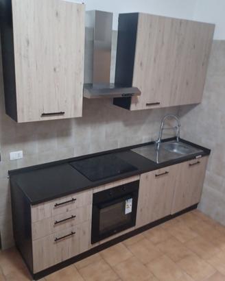 CUCINA COMPLETA DI TAVOLO, SEDIE + LAVATRICE