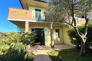 VILLA A SCHIERA A RAVENNA