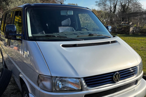 Volkswagen Caravelle 2.5 102 cv