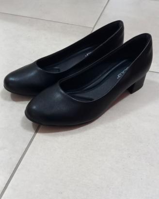 Décolleté nera con soletta anatomica in lattice