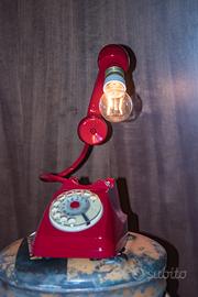 lampada/abat-jour ricavata dal telefono sip