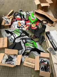Kawasaki Ninja 400 carena piu ricambi in blocco